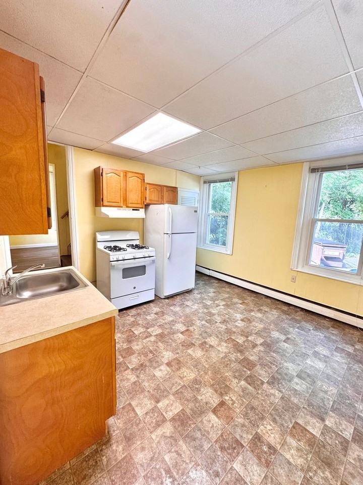 1847 E Emmaus Ave - Photo 6 of 11