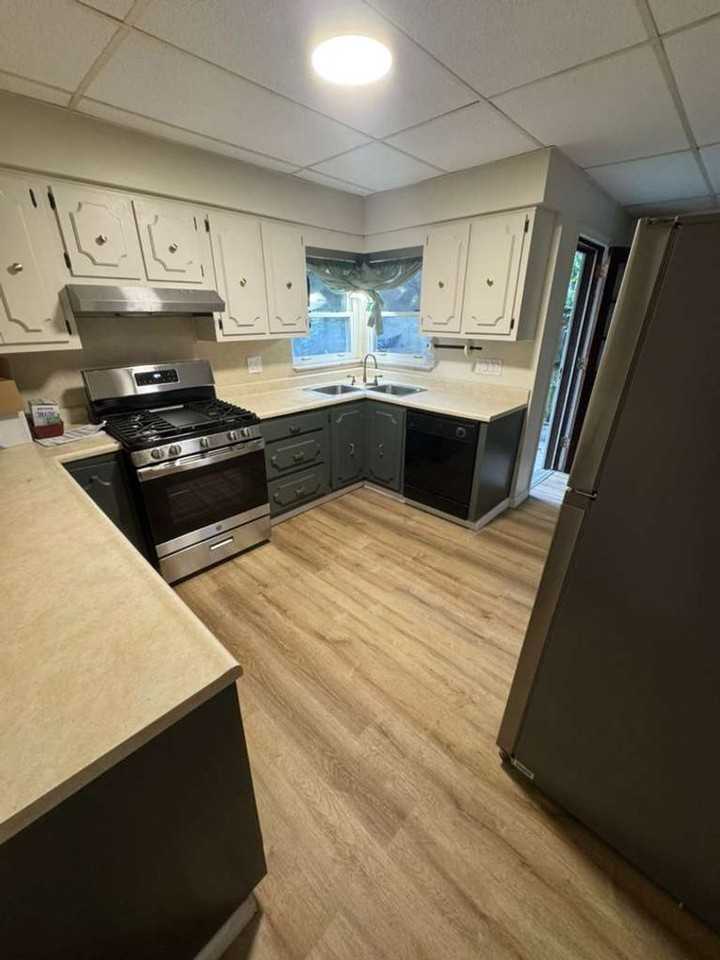122 N Holland Ave - Photo 3 of 20