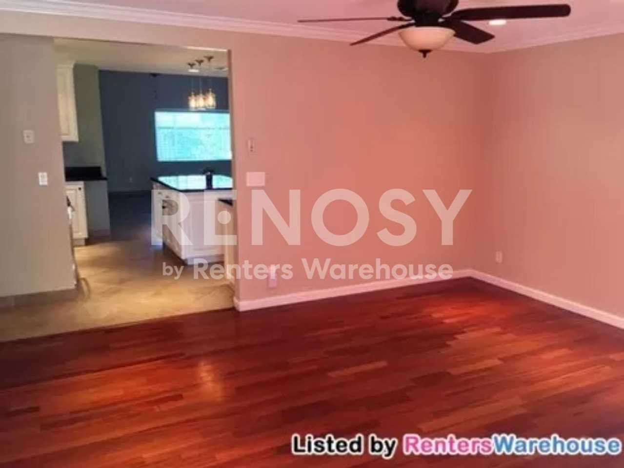 1002 E Griswold Rd - Photo 5 of 21