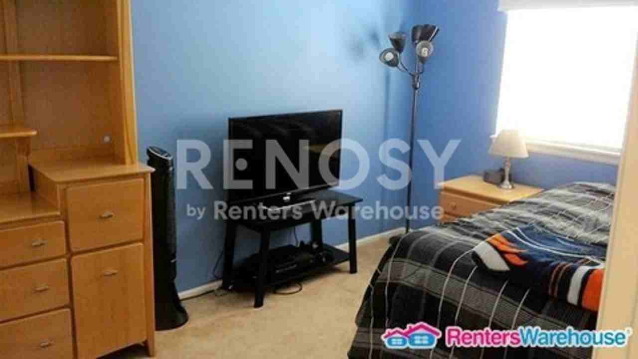 4839 Kingston Ave - Photo 7 of 24