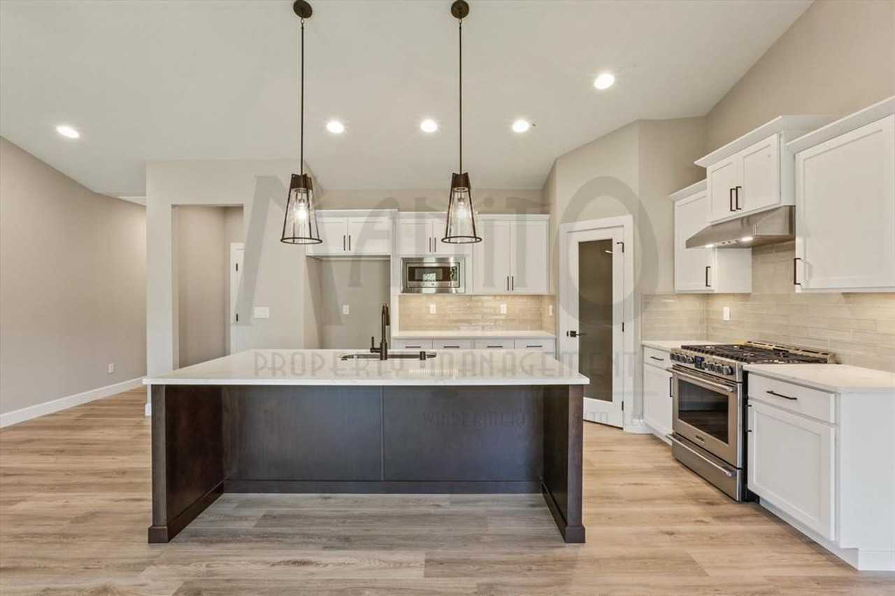 5116 N Scenic Ln - Photo 6 of 22