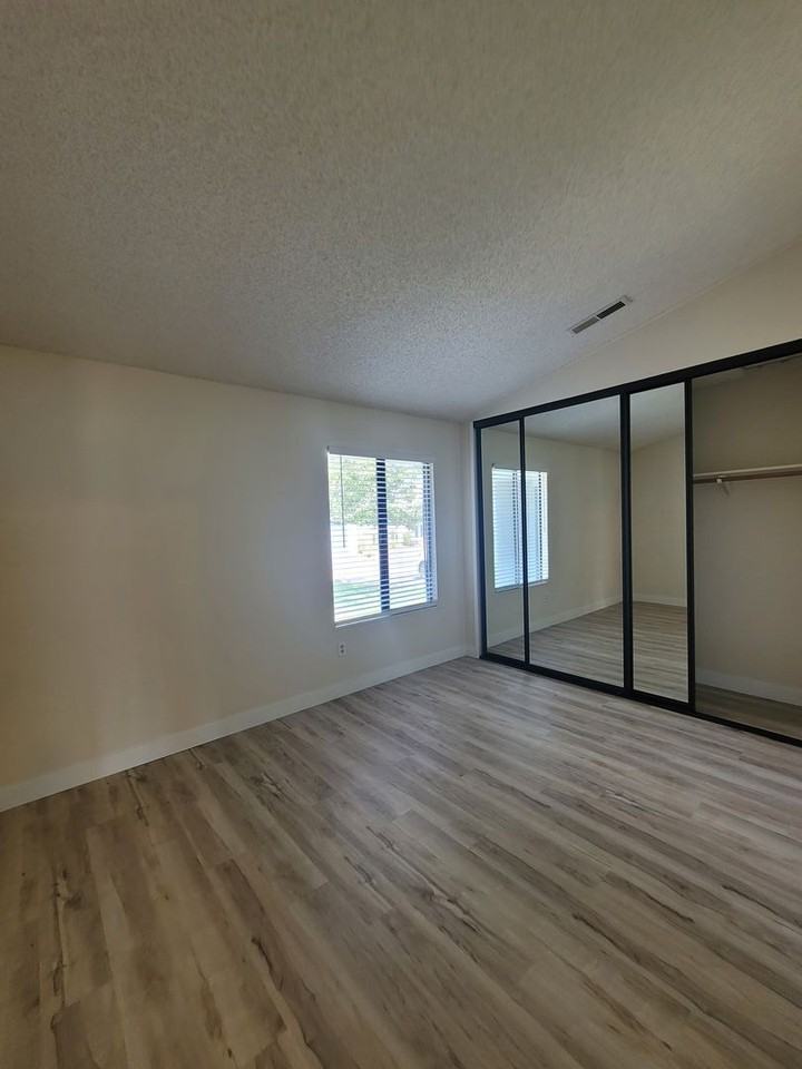 5762 Cutter Loop - Photo 5 of 19