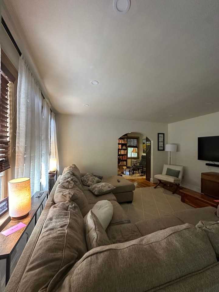 105 Estelle Ave - Photo 7 of 50