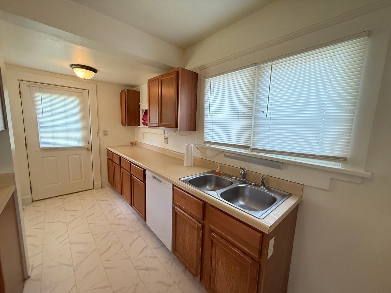 614 Orange St - Photo 7 of 25