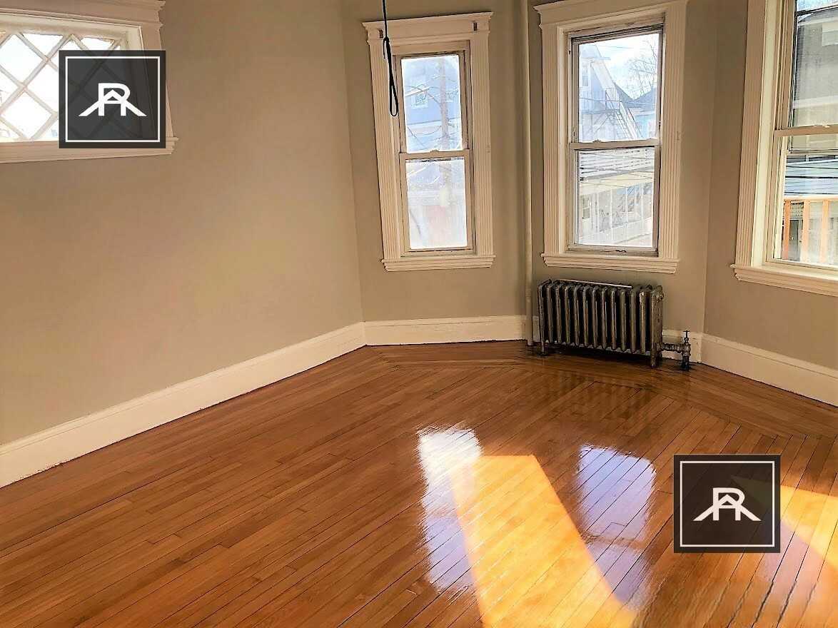 19 Arden St #2 - Photo 6 of 9