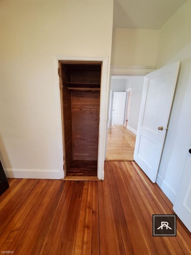 19 Arden St #1 - Photo 4 of 9