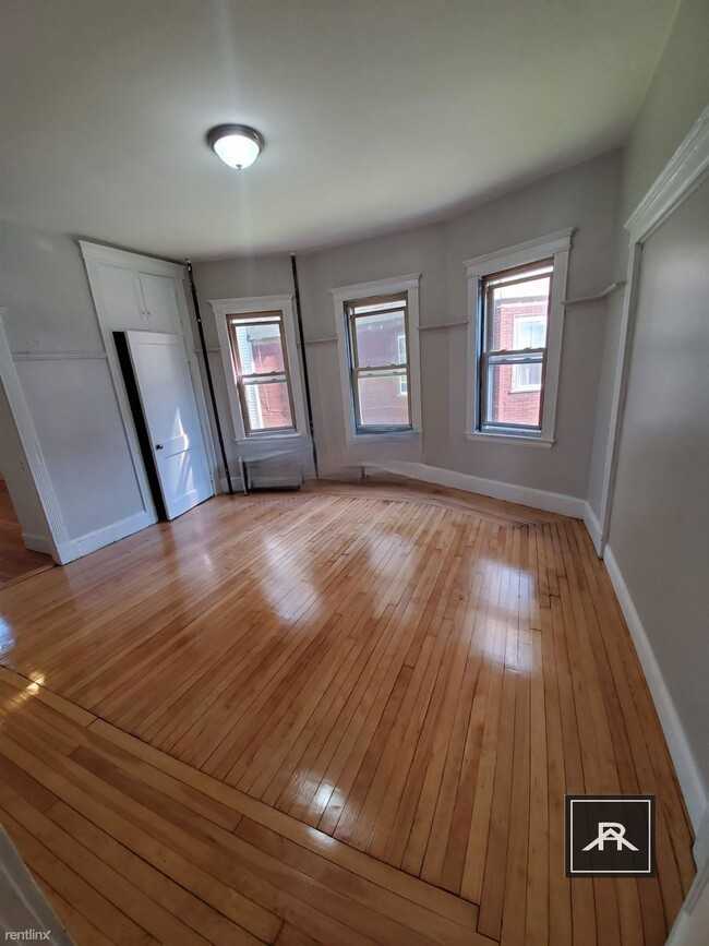 19 Arden St #1 - Photo 7 of 9
