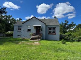 featured image of 154 N Randolphville Rd