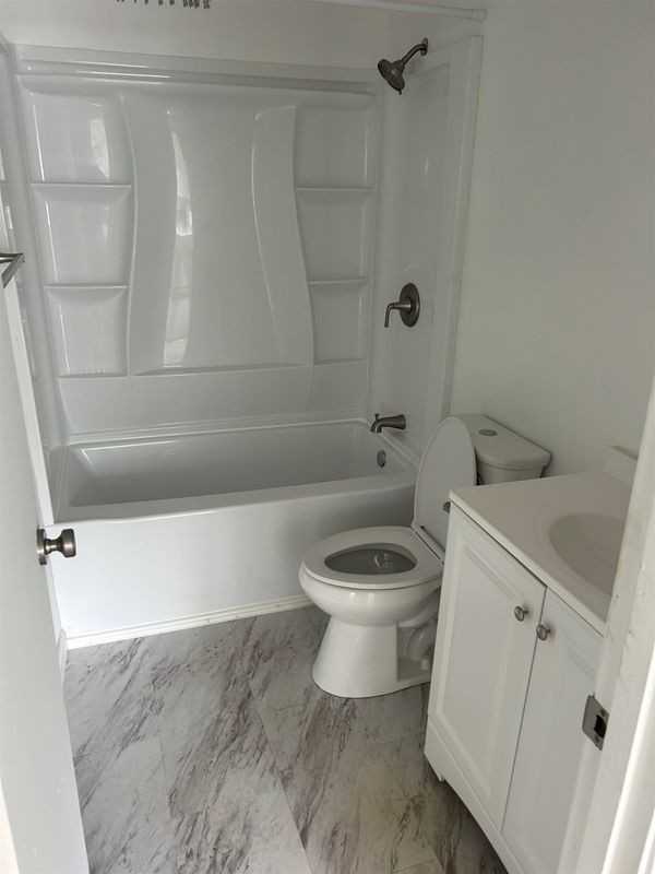 140 Carroll St - Photo 7 of 7