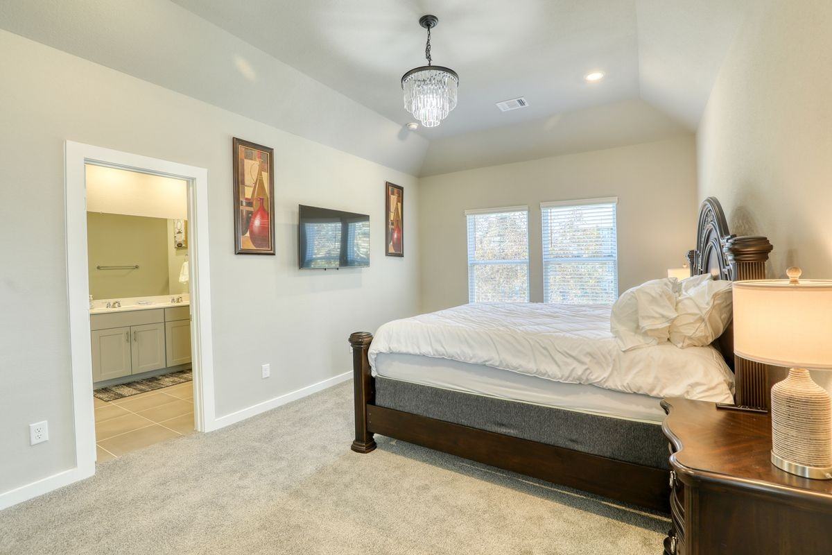 3110 Moontide Ln - Photo 3 of 38