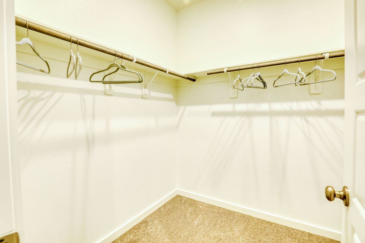 3110 Moontide Ln - Photo 6 of 38