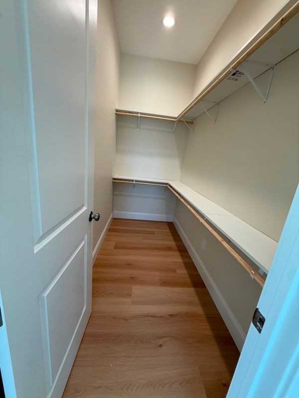 1140 W Donington St ##B - Photo 4 of 8