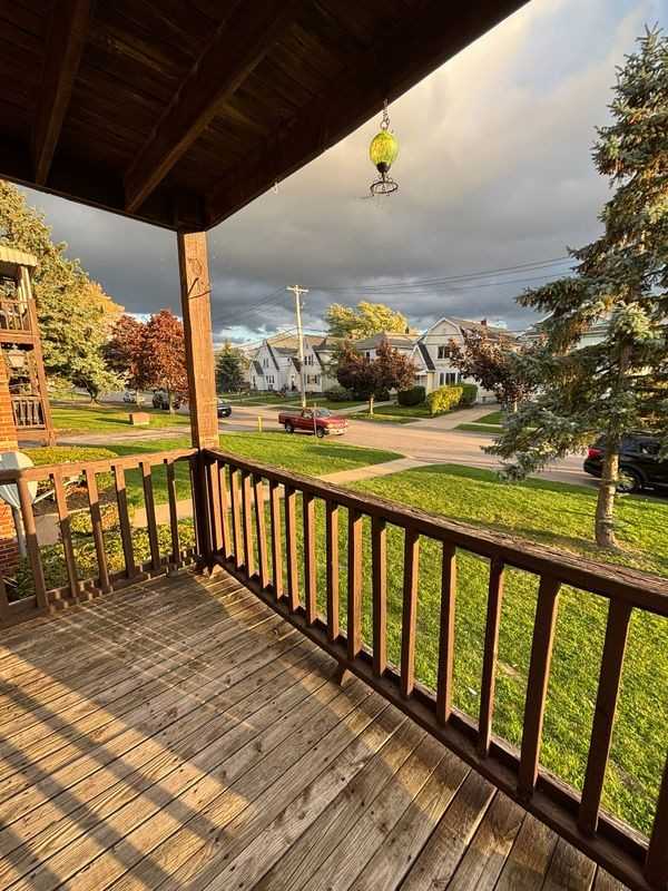 21 Barton Ct - Photo 2 of 11