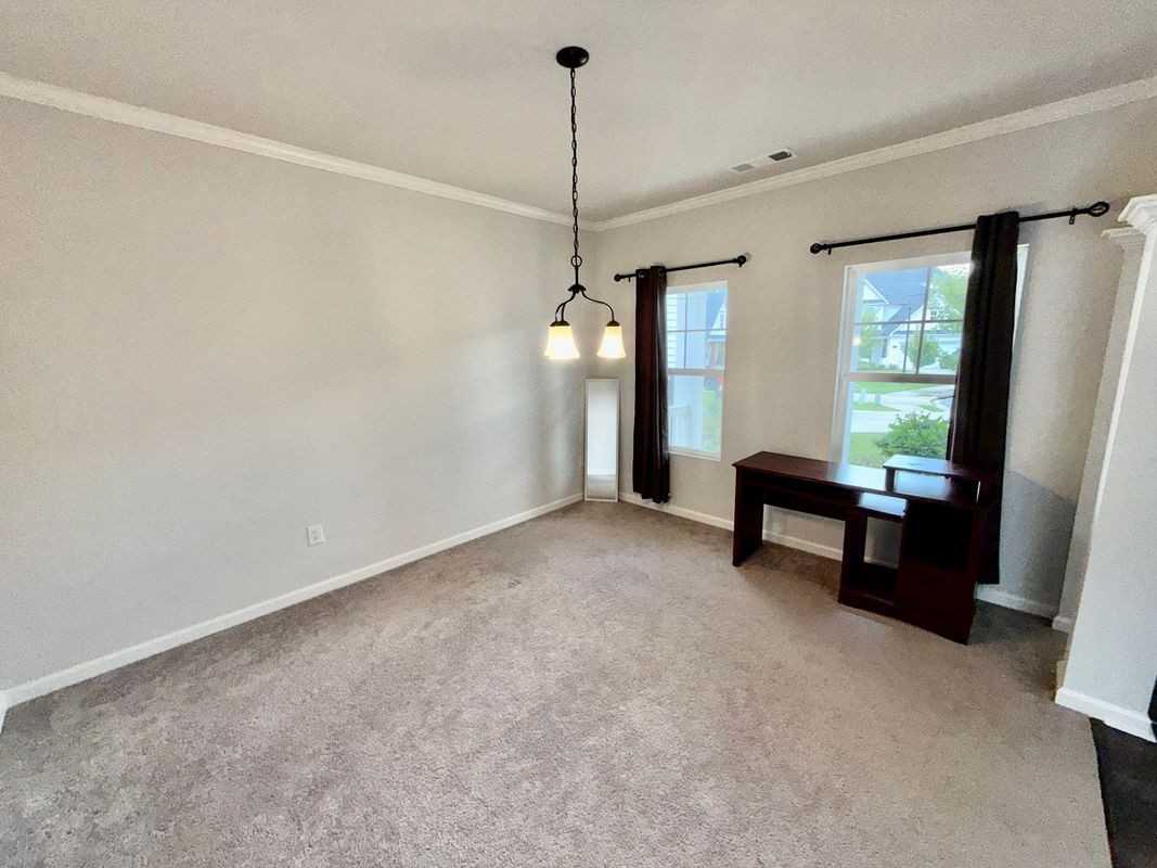 323 Coppergate Ct - Photo 4 of 38