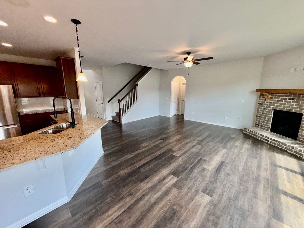 323 Coppergate Ct - Photo 6 of 38
