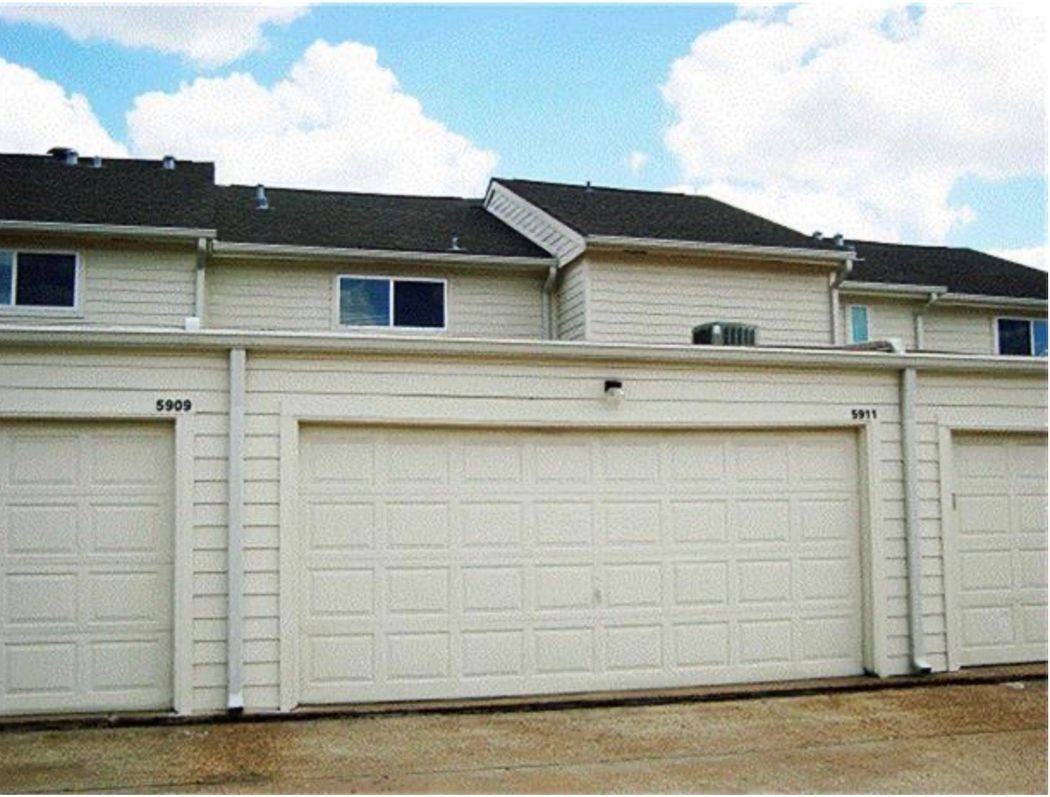 5911 Woodway Place Ct - Photo 7 of 9