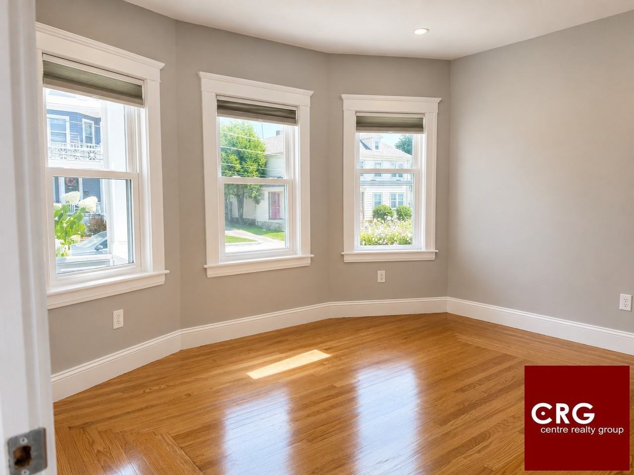 24 Saunders Rd #1 - Photo 2 of 9