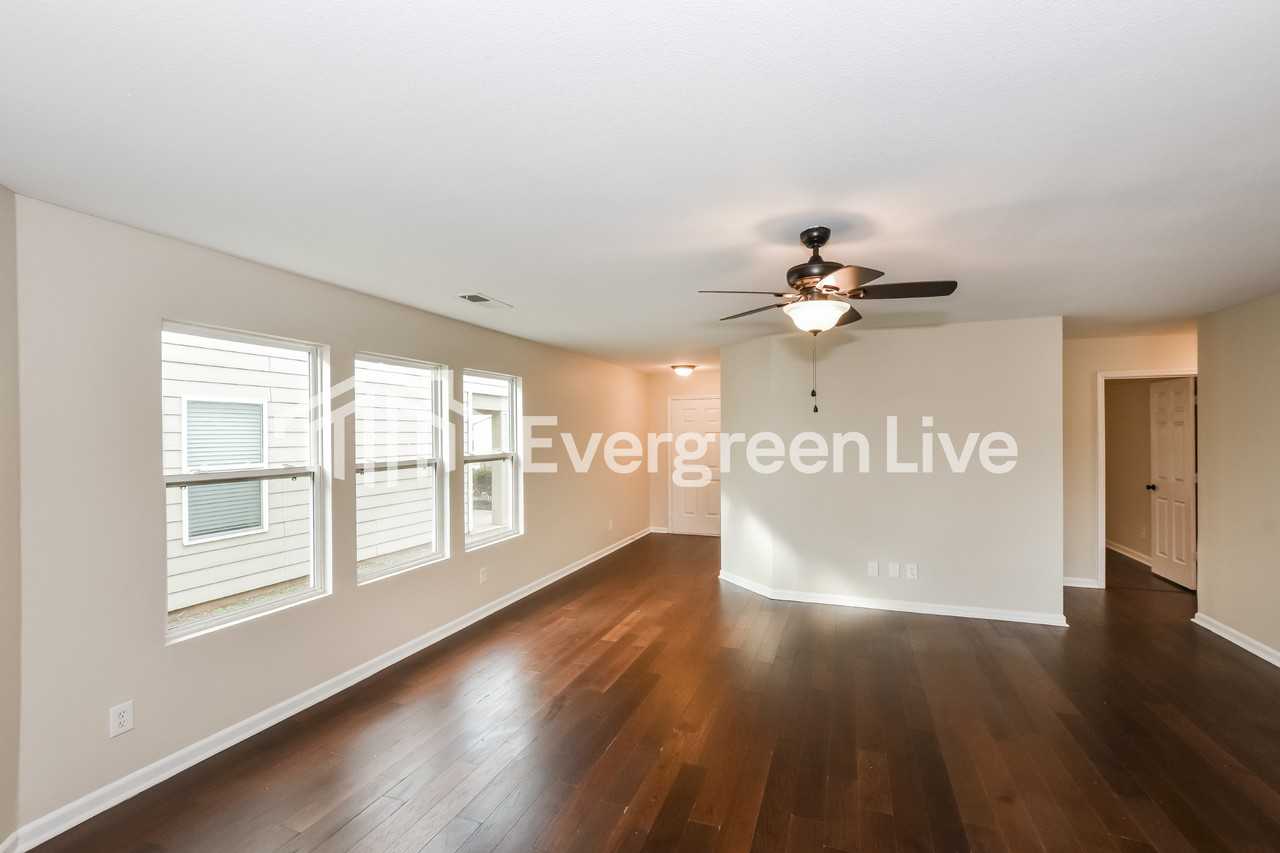 15227 Mill Valley Dr - Photo 4 of 15
