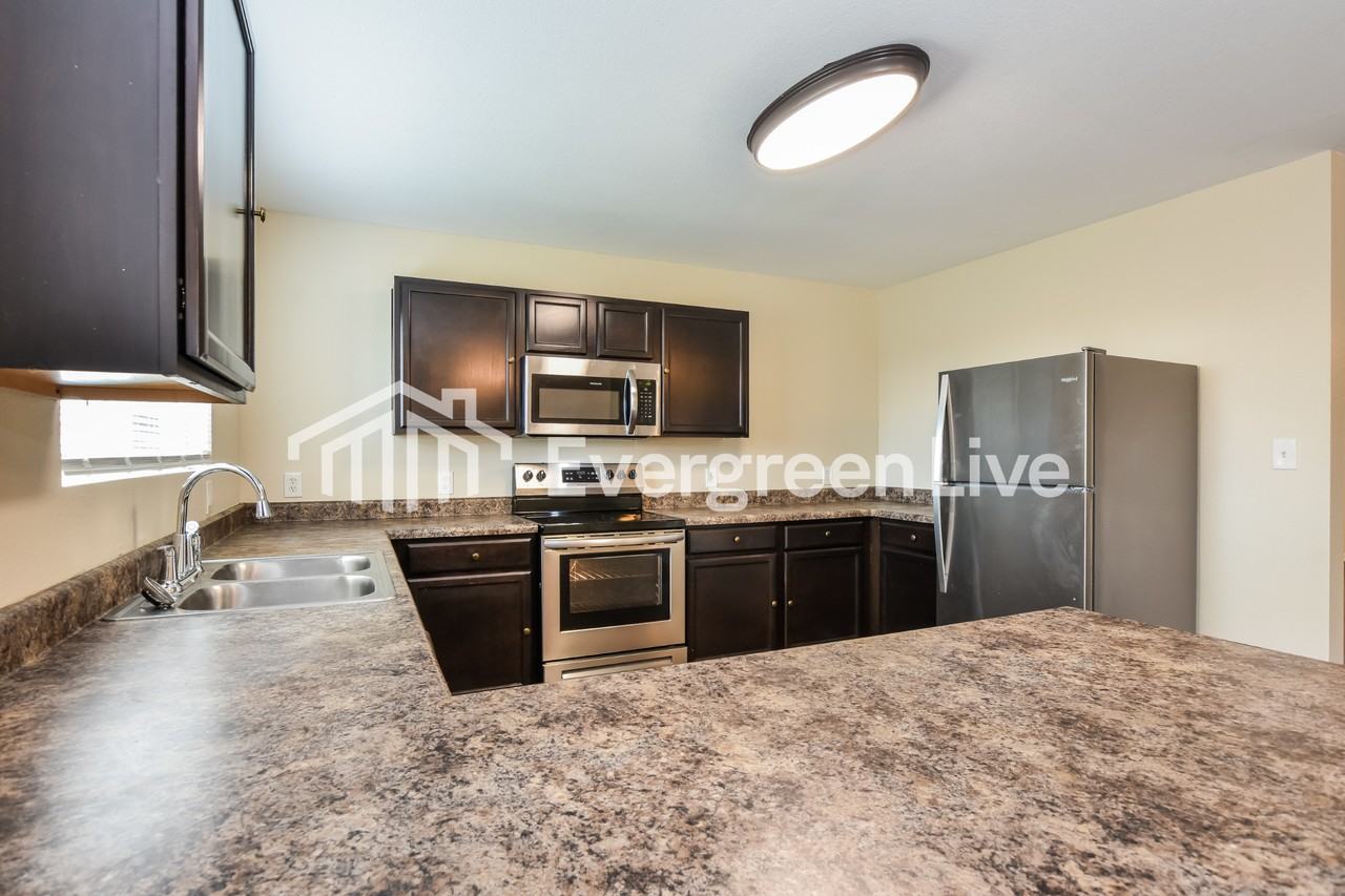 15227 Mill Valley Dr - Photo 7 of 15