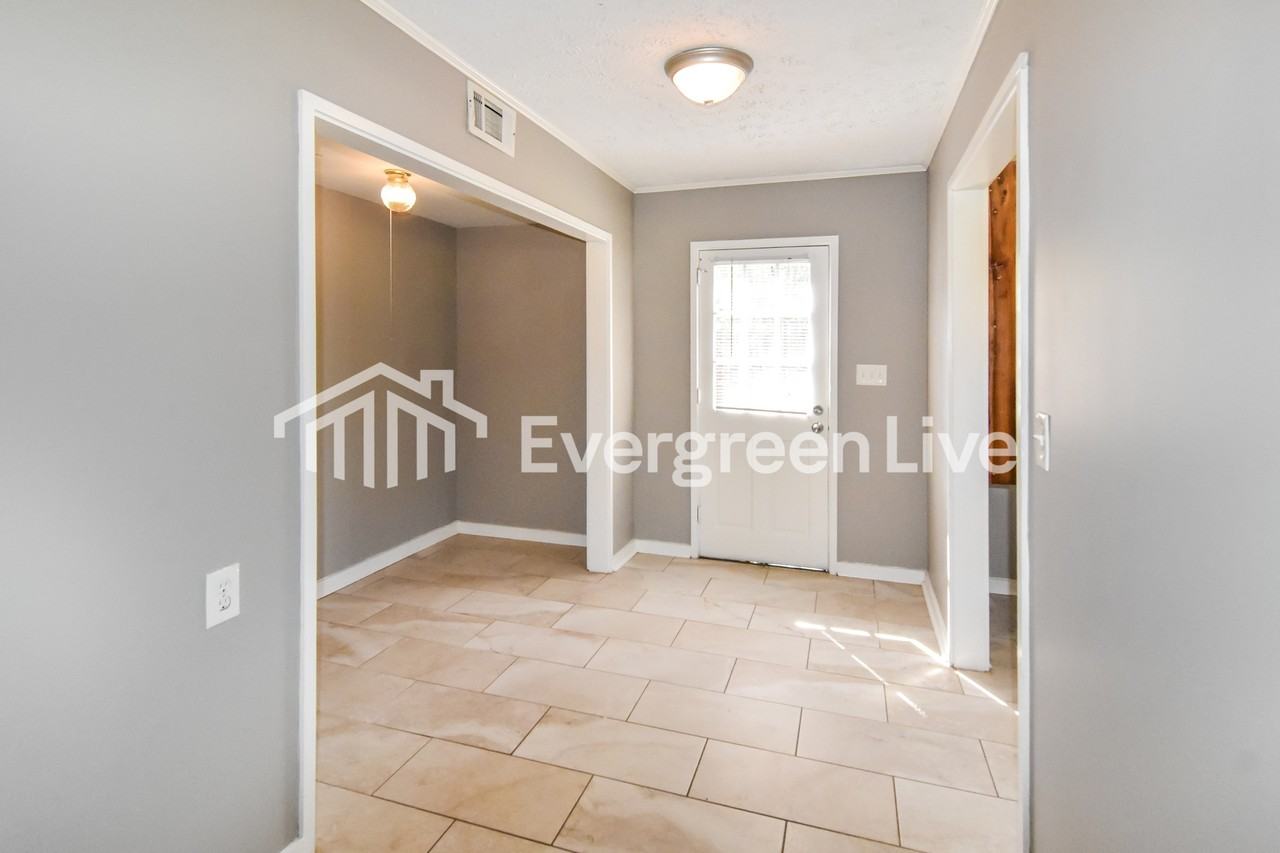 3514 Prince George Dr - Photo 3 of 15