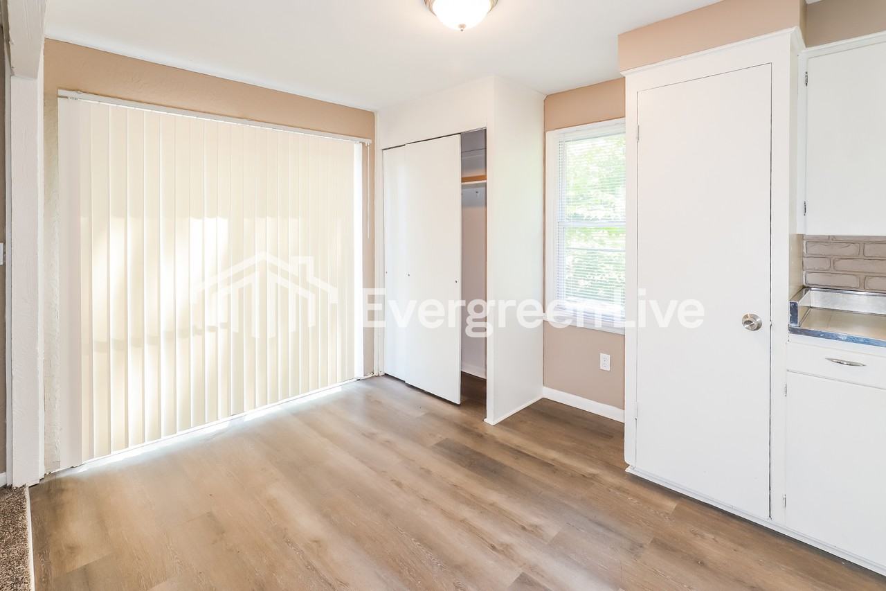 11609 E 35th St S - Photo 4 of 15