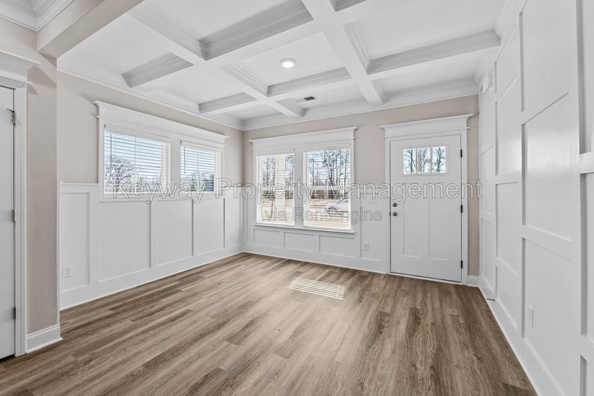 2151 Denmark Ave Se - Photo 3 of 10