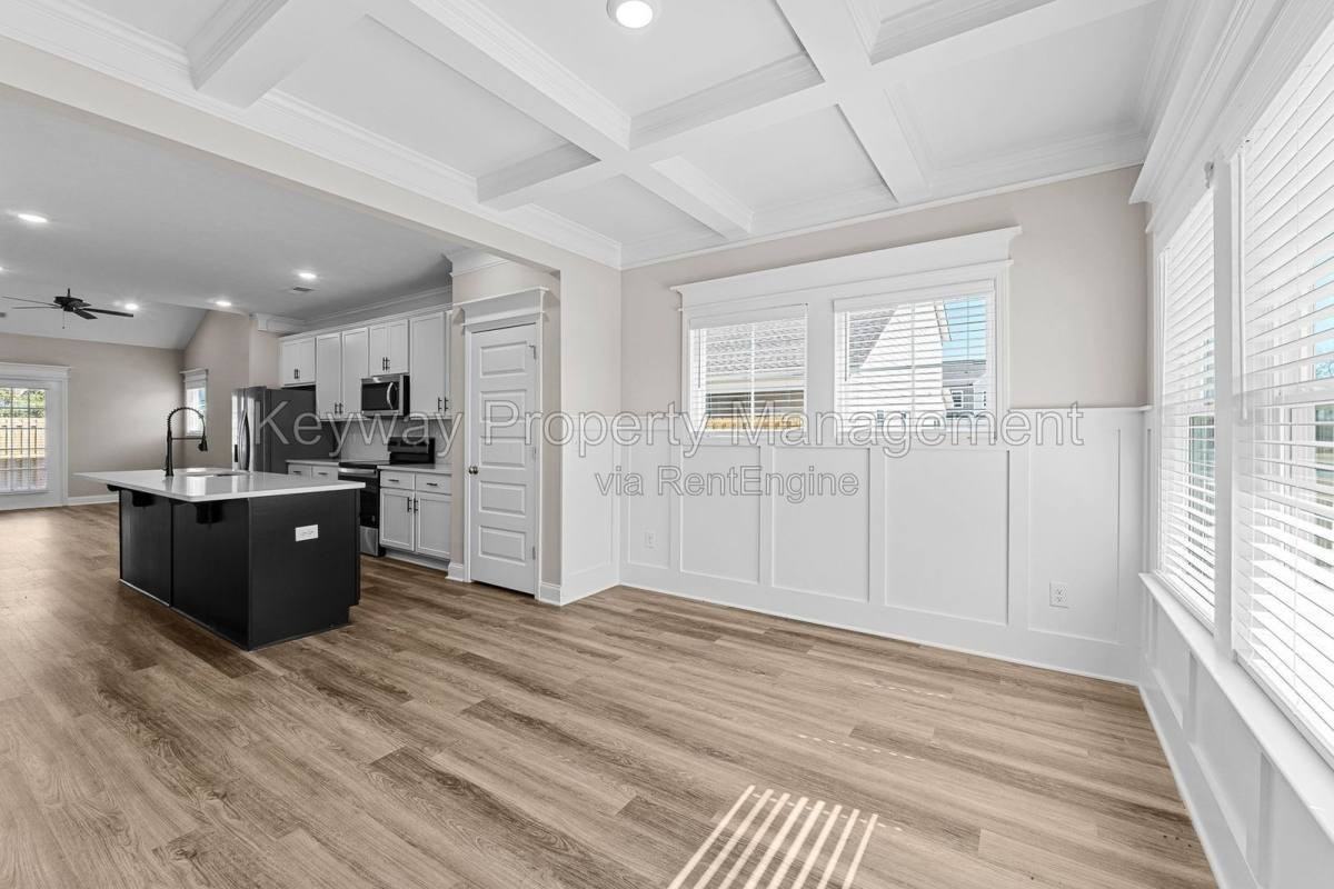 2151 Denmark Ave Se - Photo 4 of 10
