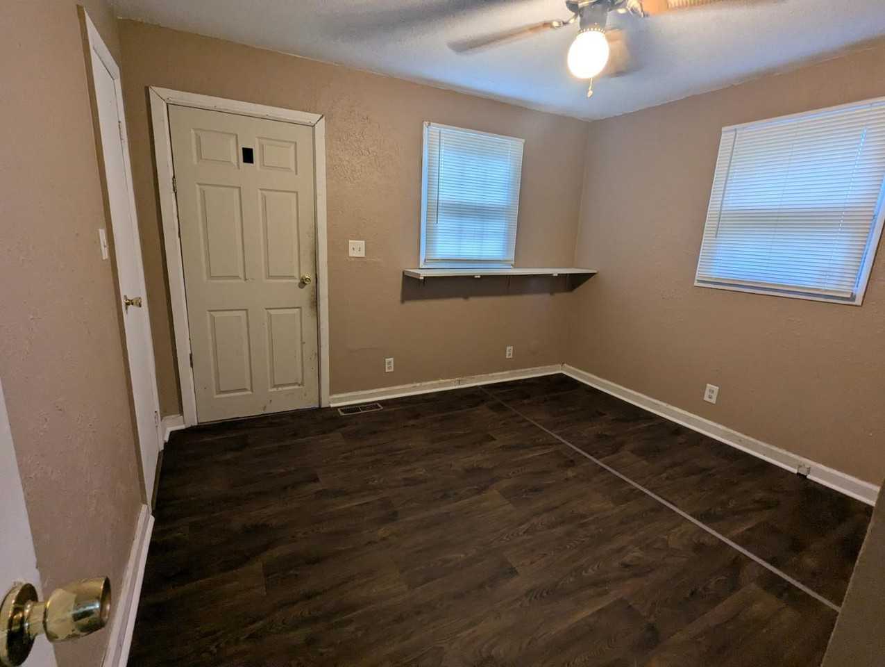 766 Redwood Ave - Photo 5 of 10
