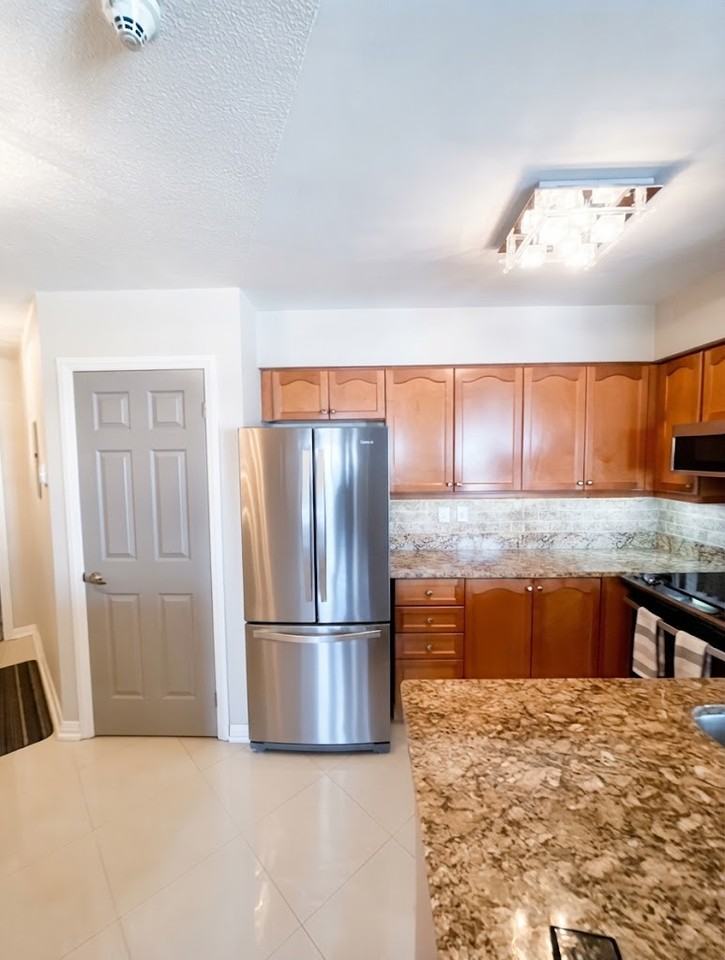 220 Forum Dr #510 - Photo 4 of 10