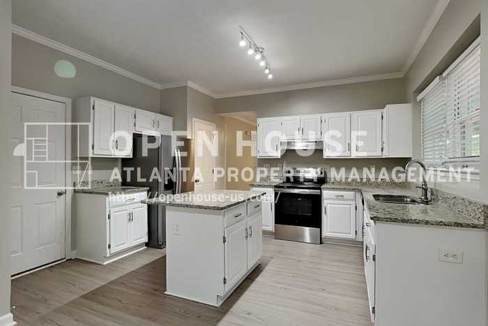 10035 Feather Sound Ct - Photo 7 of 23