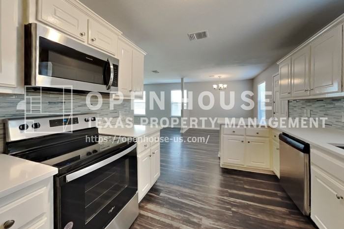 4294 Medina River Loop - Photo 6 of 21
