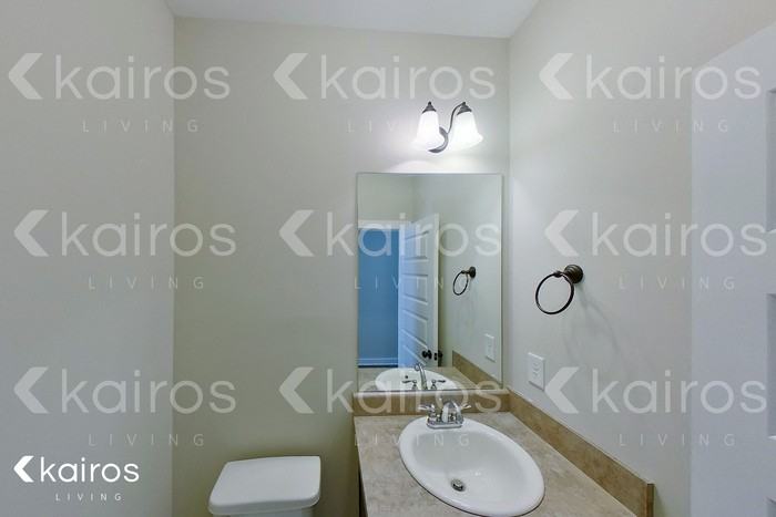 8022 Shadesbrook Dr - Photo 5 of 26