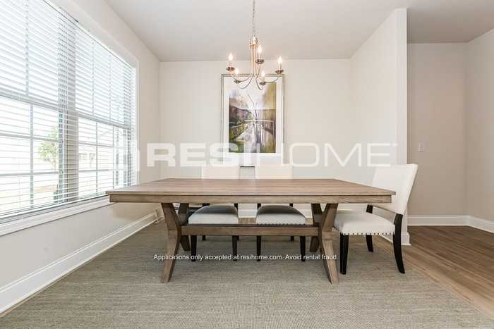501 Fiery Warbler St - Photo 4 of 19