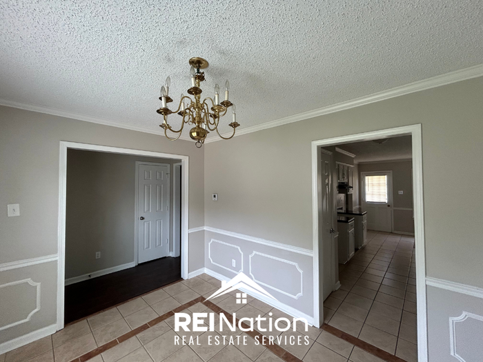 7316 Peppermill Ln - Photo 3 of 21