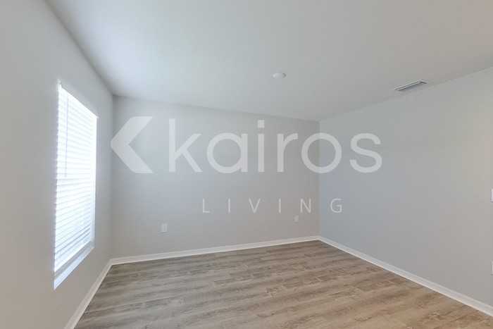 721 Cane St E - Photo 2 of 25