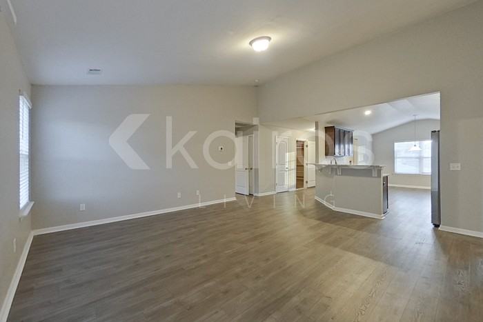 108 Saint Matthew Way - Photo 4 of 22