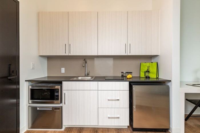 7 S Linn St #404 - Photo 6 of 31