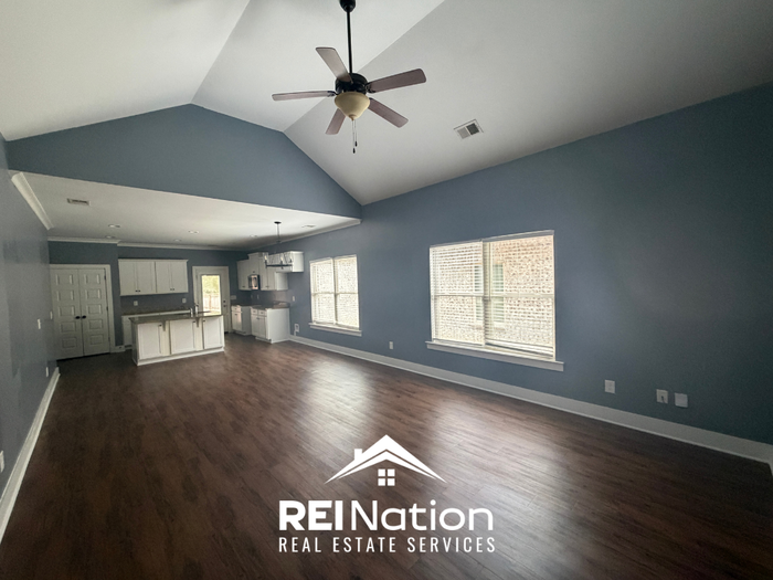 5493 Park Side Rd - Photo 4 of 19