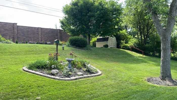 811 Kenbrook Dr - Photo 5 of 40
