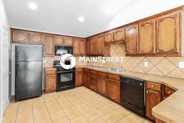 6448 Regina Dr - Photo 6 of 15