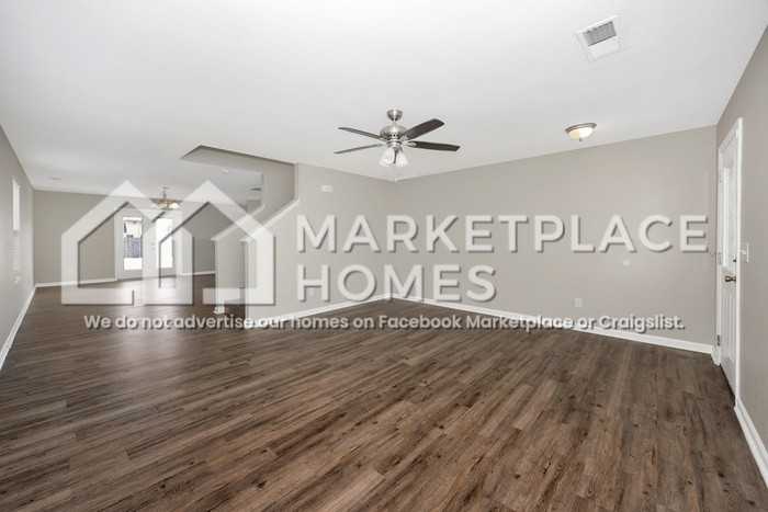 344 Mertle Dr Ne - Photo 4 of 36