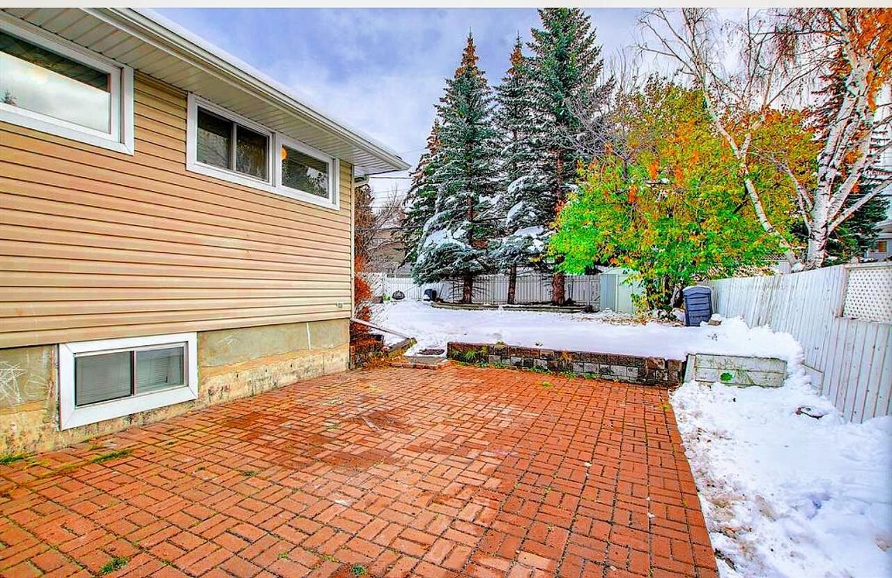 5348 Brisebois Dr Nw - Photo 2 of 7