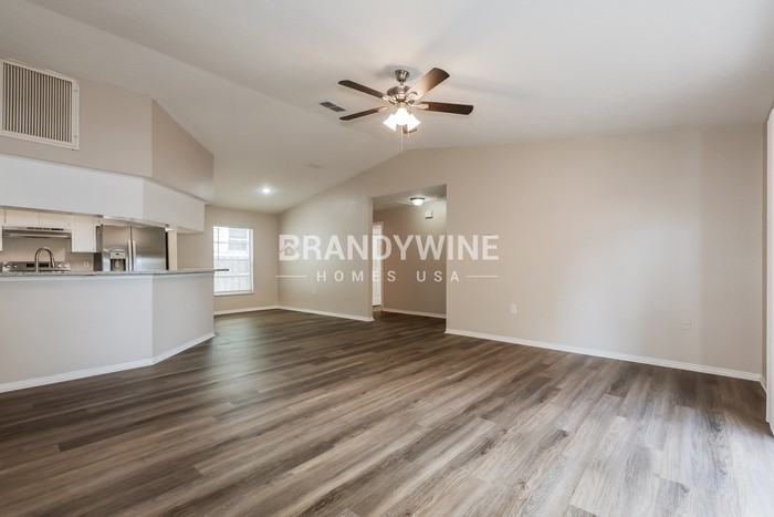 2901 N 12th St - Photo 6 of 24
