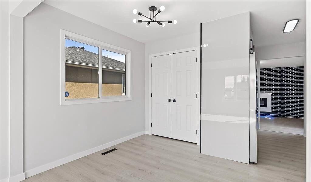 7816 128 Ave Nw - Photo 4 of 22
