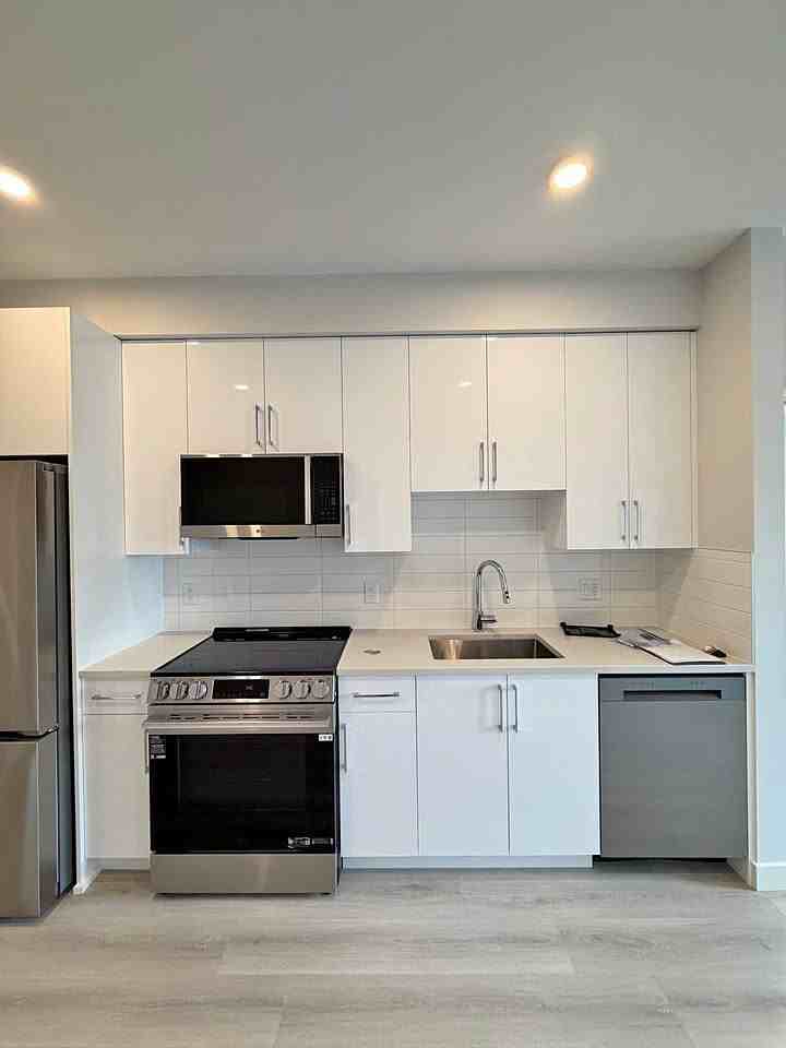 8423 - 8423 Cedar St - Photo 4 of 17