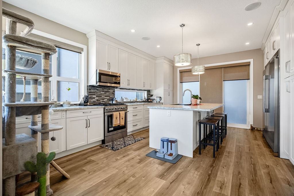 2226 Westmount Rd Nw - Photo 2 of 14