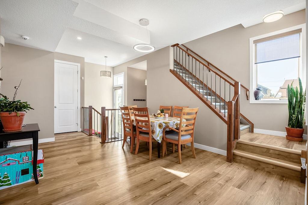 2226 Westmount Rd Nw - Photo 3 of 14