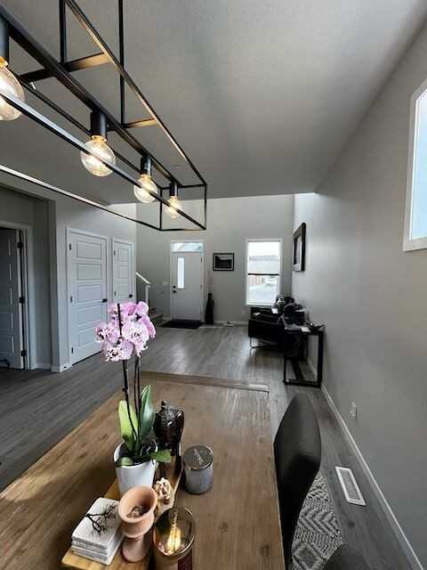 706 Livingston Way Ne - Photo 6 of 16