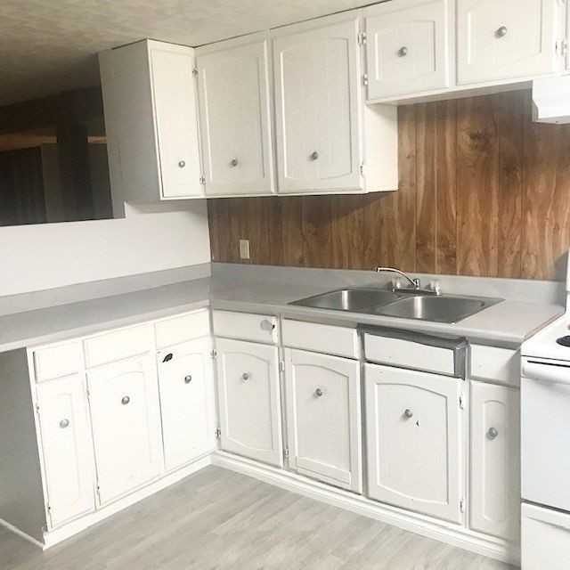 1215 Mardale Dr Ne - Photo 4 of 12