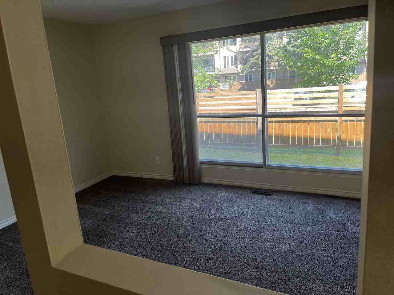 6227 - 6227 Bowness Rd Nw - Photo 4 of 27